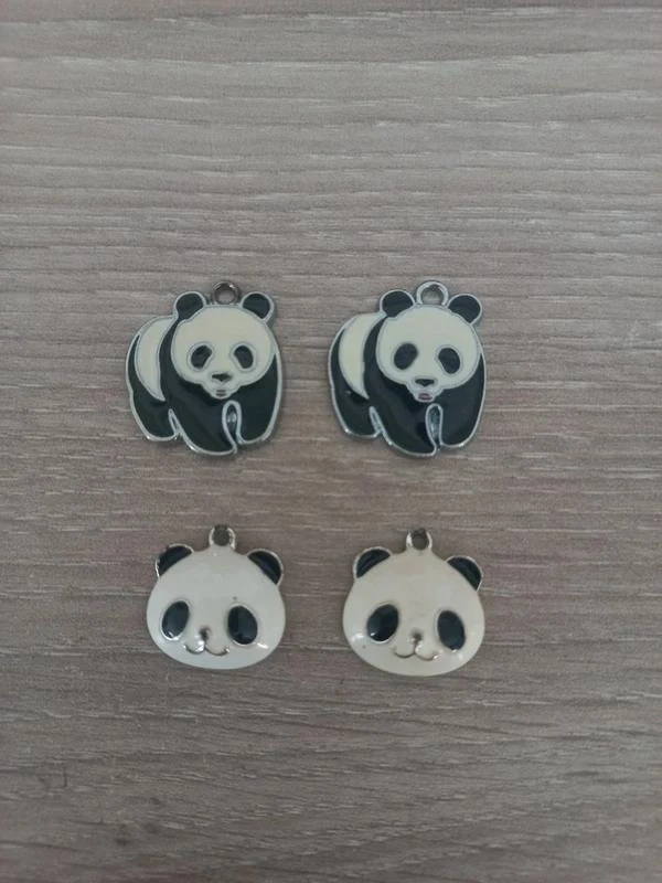 Lot De 4 Pendentifs "Panda"
